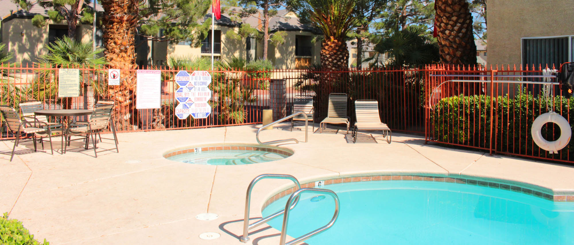 This image shows the another view of swimming pool in Bellevue Apartments
