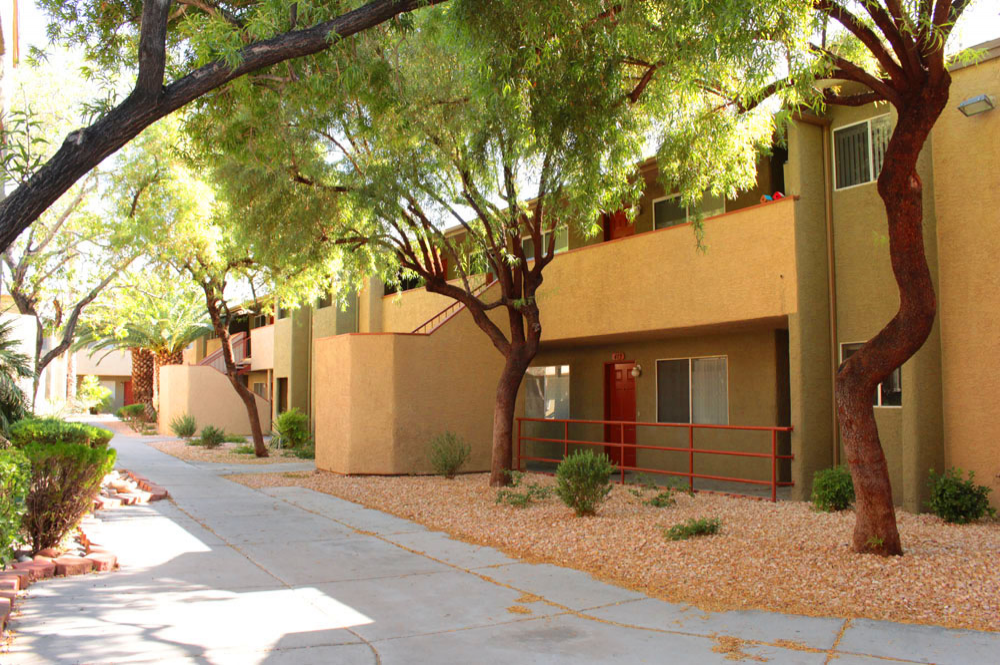 Exterior photo of Bellevue building Walkway 4