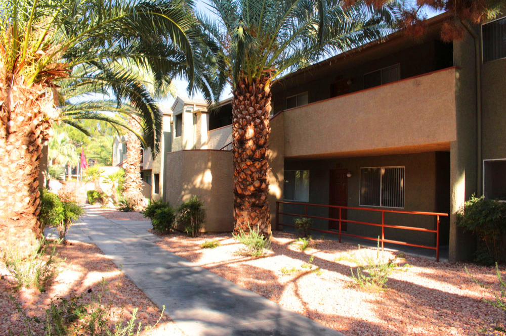 Exterior photo of Bellevue building Walkway 12